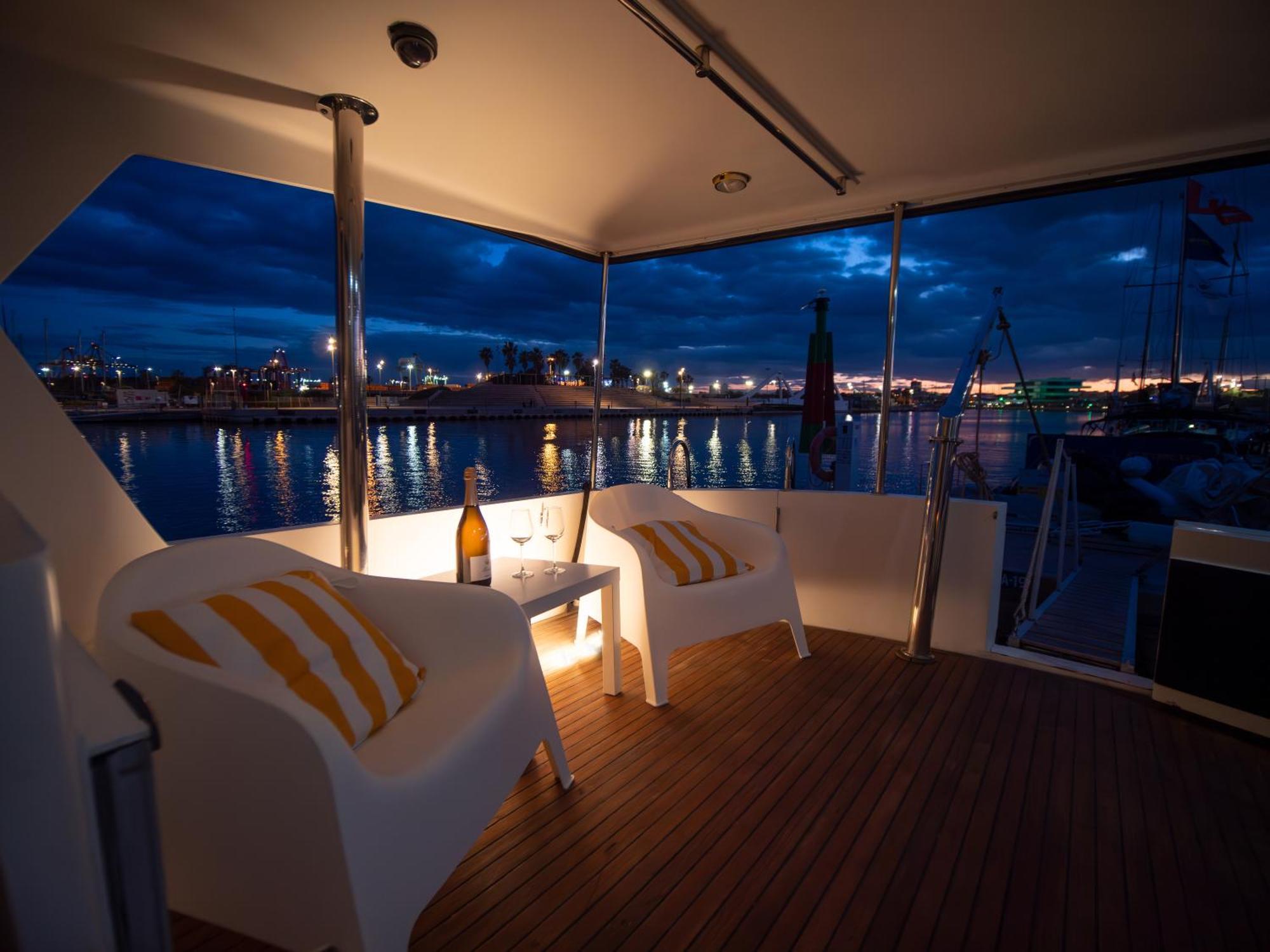 Hotel Master&Commander Valencie Exteriér fotografie