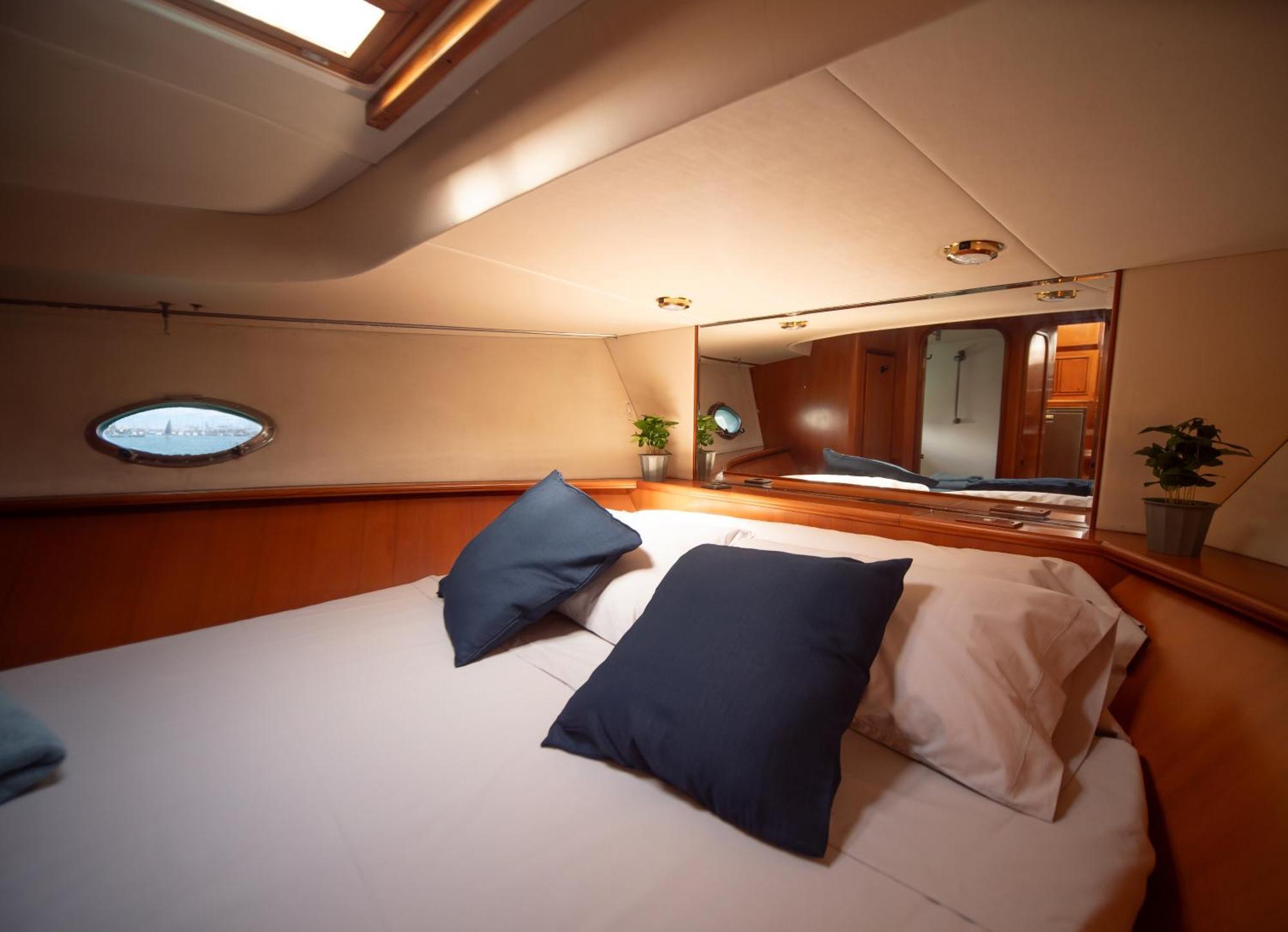 Hotel Master&Commander Valencie Exteriér fotografie